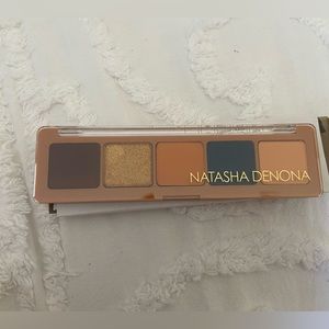 Natasha denona eyeshadow pallet